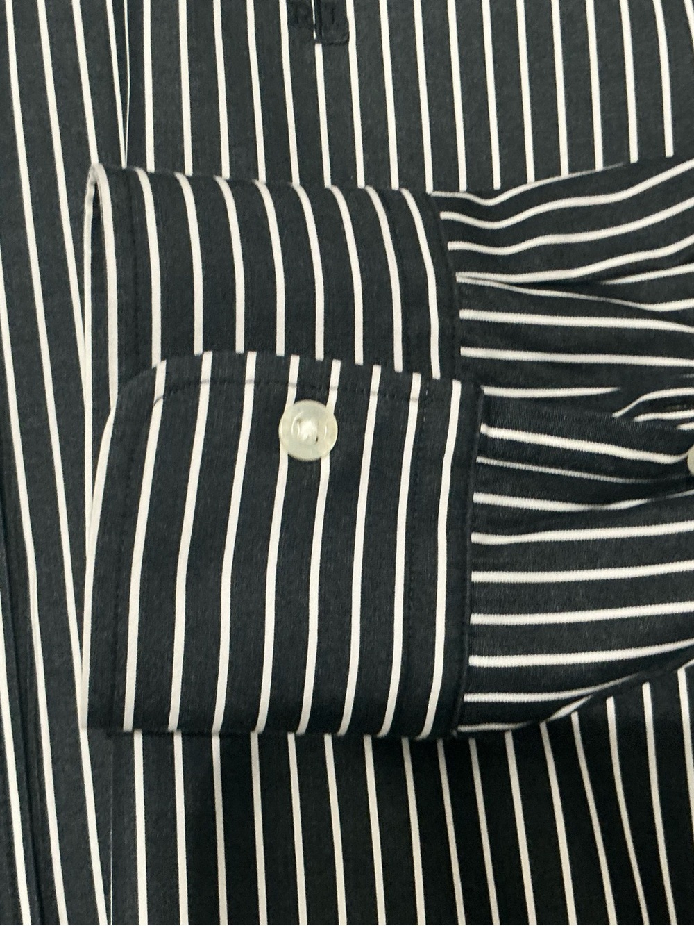Lauren Ralph Lauren women’s large black/white pinstripe, button-down cotton shir - Picture 9 of 11